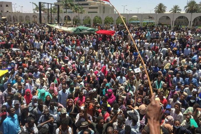 Thousands of protesters have been demonstrating since Saturday outside the army complex that also houses Bashir's residence and the defence ministry