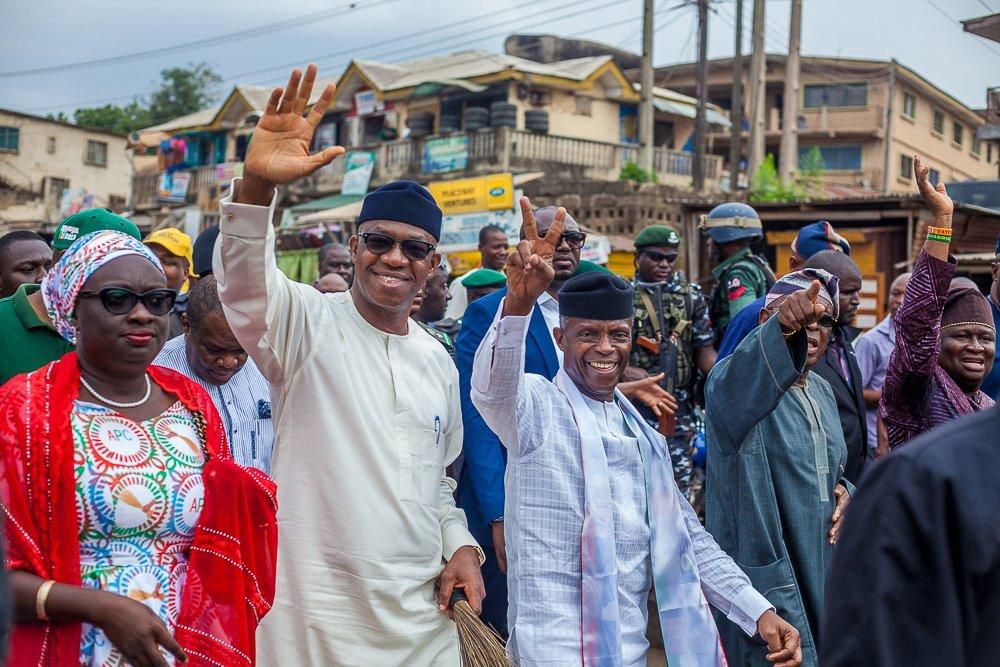Vice President Yemi Osinbajo with APC governorship candidate in Ogun state Prince Dapo Abiodun on campaign trail