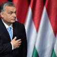 Populist Hungarian Prime Minister Viktor Orban has apologised to his conservative European peers after he dubbed them "useful idiots" during a dispute over his anti-EU campaign