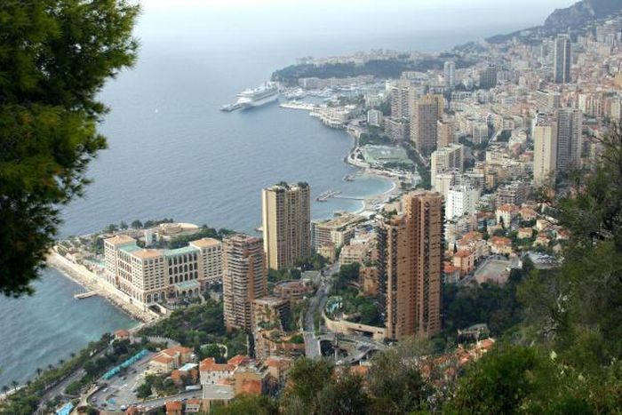 It is reported that 10 British billionaires and 408 UK business owners live in Monaco, according to The Sunday Times