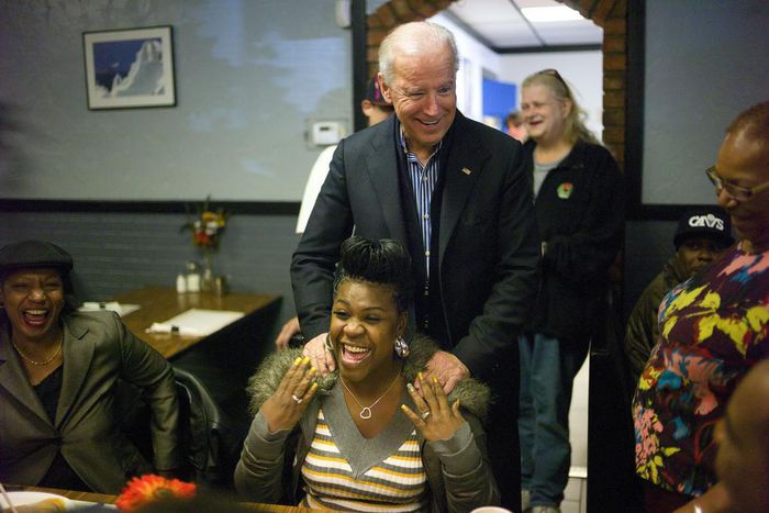 Biden's Tactile Style Finds Cold Shoulders in the Era of #MeToo