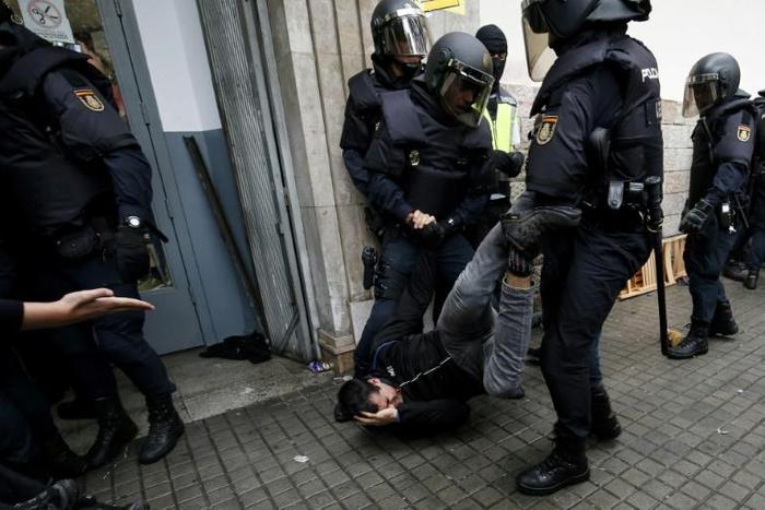 Spanish police have defended their actions on October 1, 2017