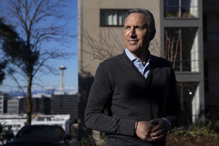 For Clues to Howard Schultz's Leadership, Look Beyond Starbucks