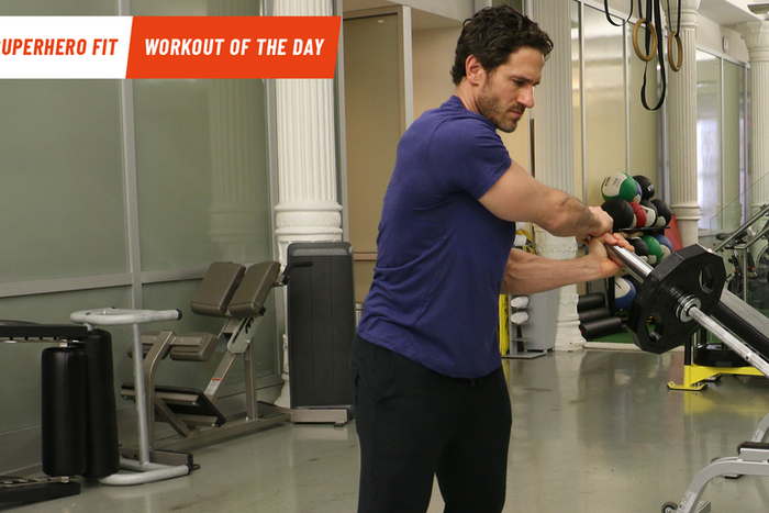 Resist Rotation to Carve a Superhero Six-Pack