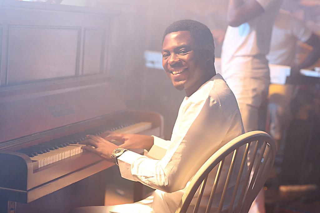 Akatu Odeh - Mere m ebere (means have mercy)