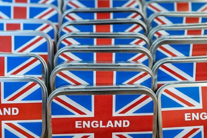 Dale Carr and her husband Robin have been selling British goods to homesick expats since 1996