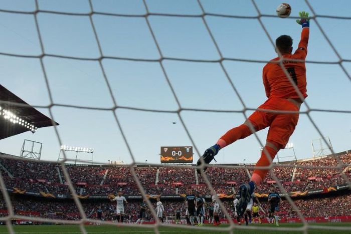 Sevilla's Czech goalkeeper Tomas Vaclik in action against Lazio