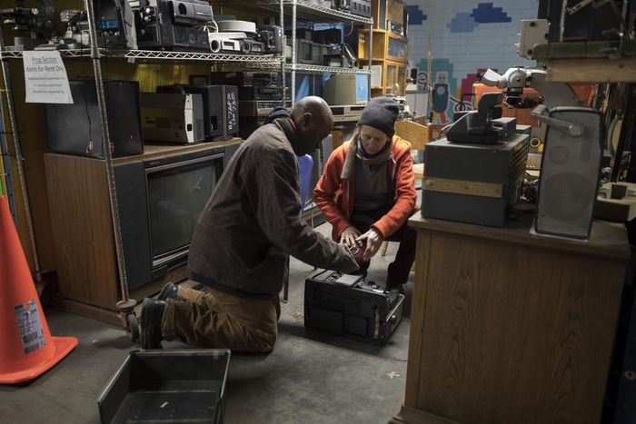 That Dusty Apple Macintosh Plus From the '80s? It Could End Up on TV