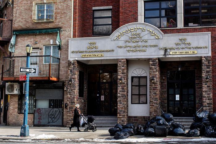 Measles Outbreak: De Blasio Declares Emergency in Parts of Brooklyn, Requiring Vaccinations