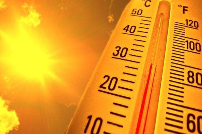 Heatwave: Medical expert warns against overcrowding [samaa]