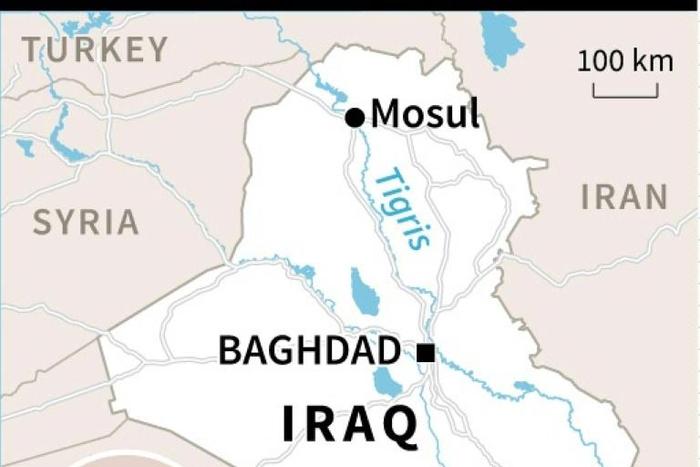 Map of Iraq locating Mosul, where an overcrowded ferry carrying families sank.
