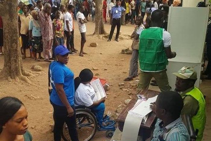 In Ado Ekiti, polling unit 001 at Ado D Ijigbo ward witnessed a disabled Ekiti indigene casting her vote among the crowd.