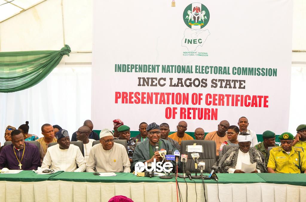 Babajide Sanwo-Olu collects Certificate of  from INEC (13)