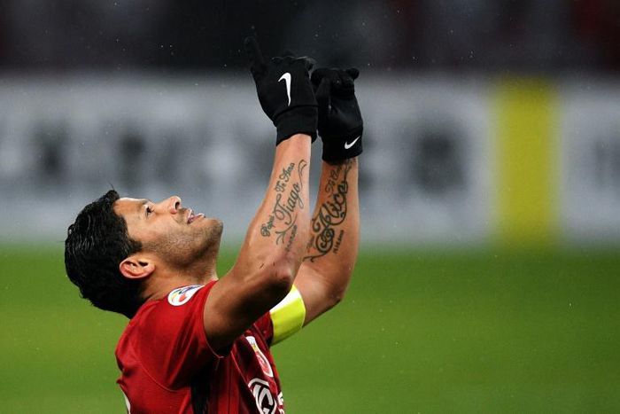 Hulk will hope to lead Shanghai SIPG to a second straight Chinese title.