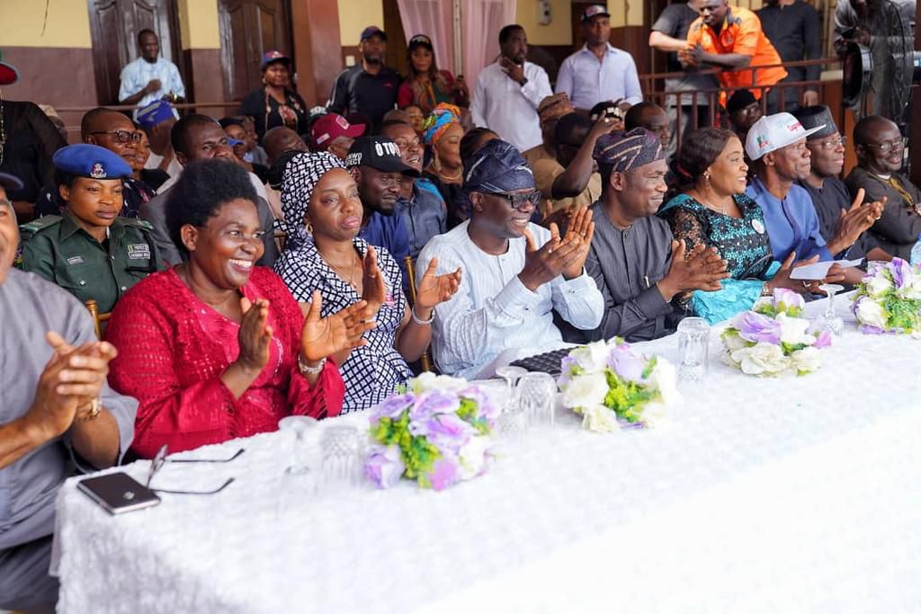 L-R:  Director, Bethesda school for the blind, Mrs. Chioma Ohakwe, wife of Lagos State Governor-elect, Dr. Mrs. Ibijoke Sanwo-Olu, Governor-elect Mr. Babajide Sanwo-olu,  Lagos State Deputy Governor-elect, Dr. Obafemi Hamzat, his wife, Mrs. Oluremi Ham...
