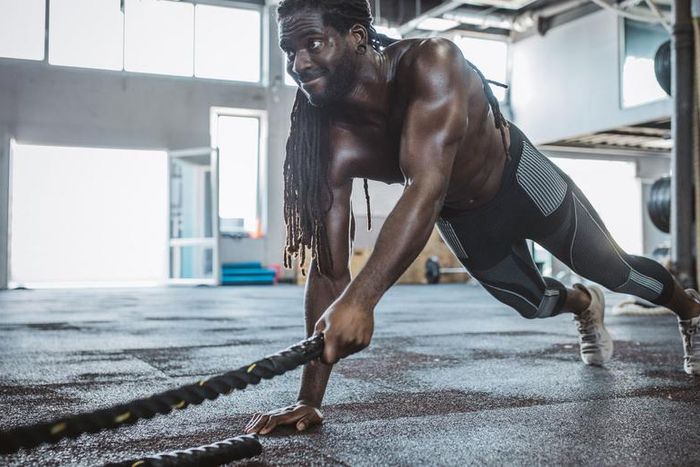 Try the 10-Minute Battle Ropes Core Burner