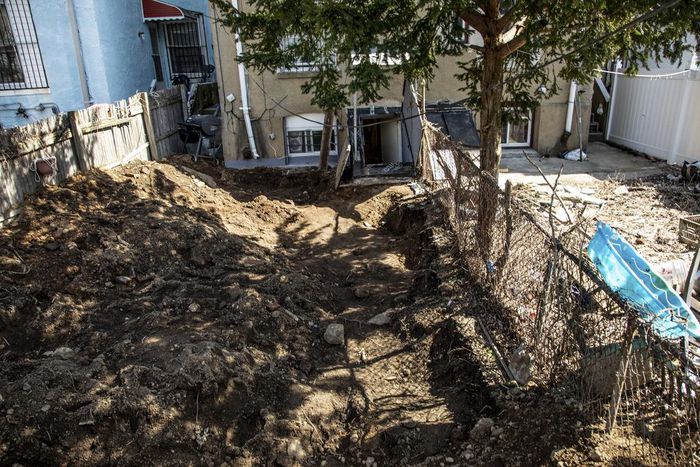 A Tip Leads to the Discovery of a Mystery Body Buried in a Queens Backyard