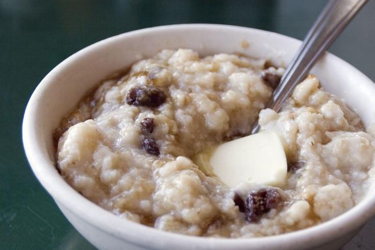 Dr. Pimple Popper Squeezes 'Oatmeal' From Cyst