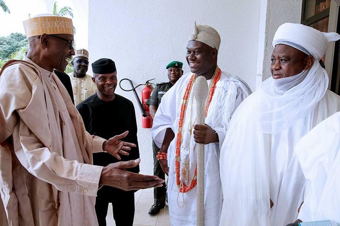 Buhari hosts Sultan, Ooni, Sanusi, others to Iftar (Tori)