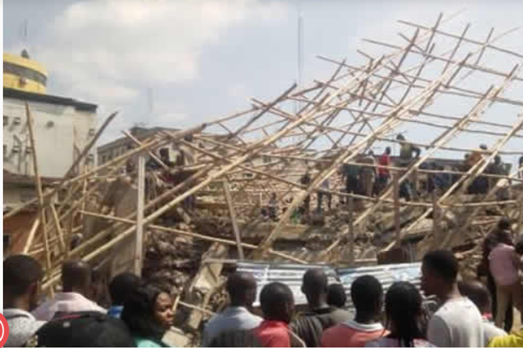 Two month after a tragic building collapse in Lagos, another buidling under construction collapsed in onitsha (Punch)