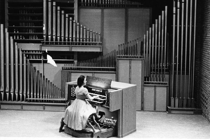Marilyn Mason, Globe-Trotting Organist and Teacher, Dies at 93