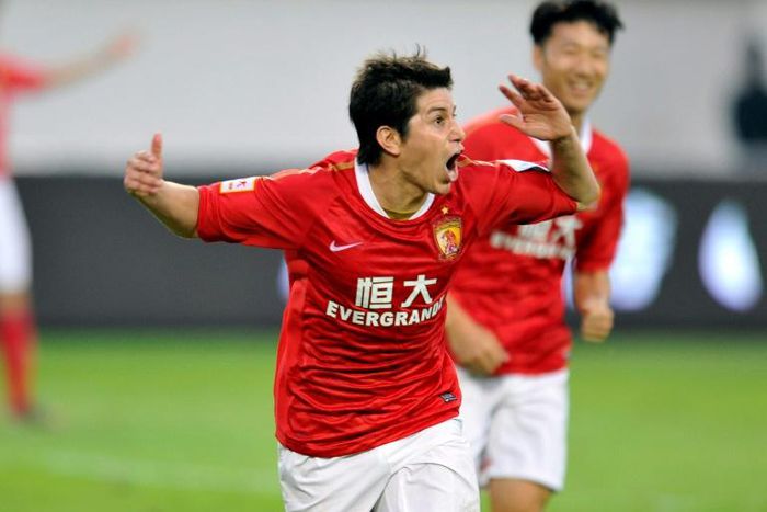 Attacking midfielder Dario Conca has announced his retirement from football