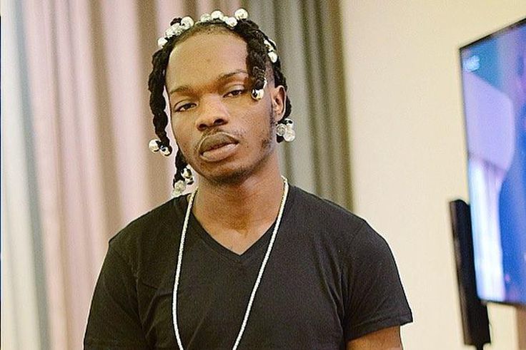 According to him, the money in the country continues to circulate among some prominent politicians [Instagram/NairaMarley]