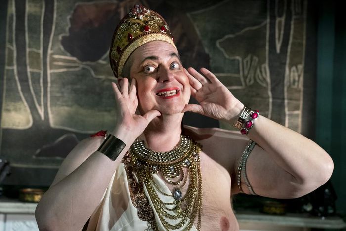 Review: 'Paul Swan Is Dead and Gone,' but First, He's Dévastaté