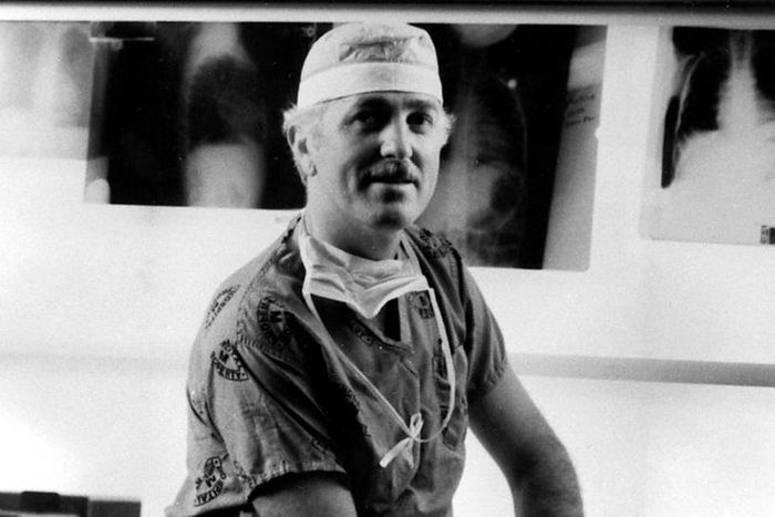 Dr. Leonard Bailey, who gave a baby a baboon's heart, dies at 76