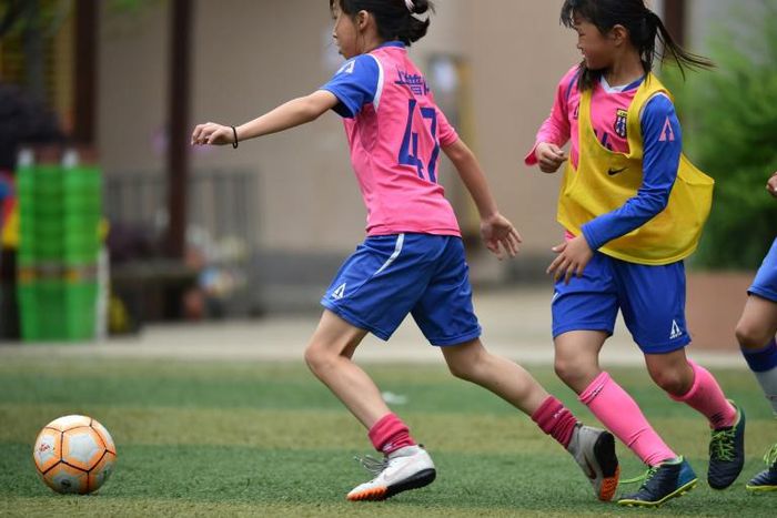 You do not have to scratch far below the surface to see that women's football in China is struggling for recognition