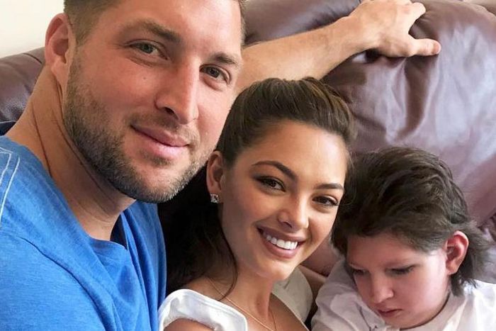 Tim Tebow's Fiancee's Sister Dies at 13