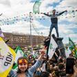 Supporters of Turkey's main pro-Kurdish People's Democratic Party (HDP) party cheer as they celebrate the Kurdish New Year during a campaign rally in Istanbul on March 24, 2019 ahead of the March 31 local elections