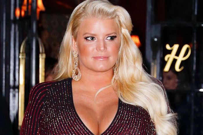 Jessica Simpson Clapped Back At Mom-Shamers
