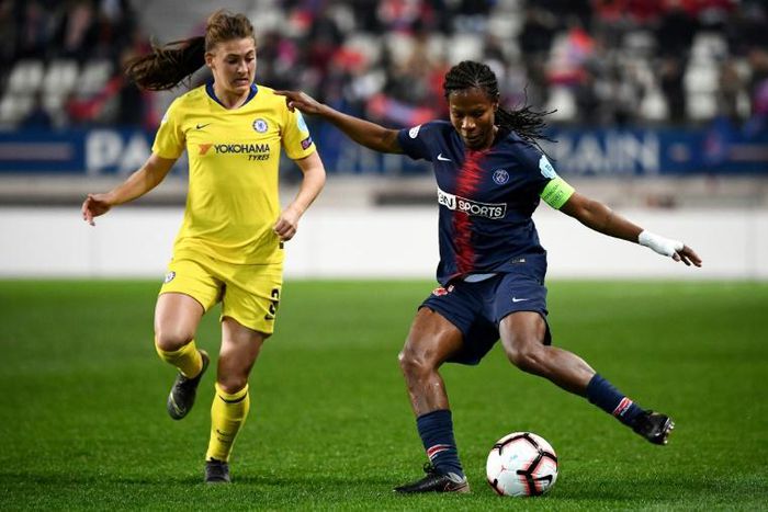 The 41-year-old Paris Saint-Germain's midfielder Formiga has signed a contracy extension