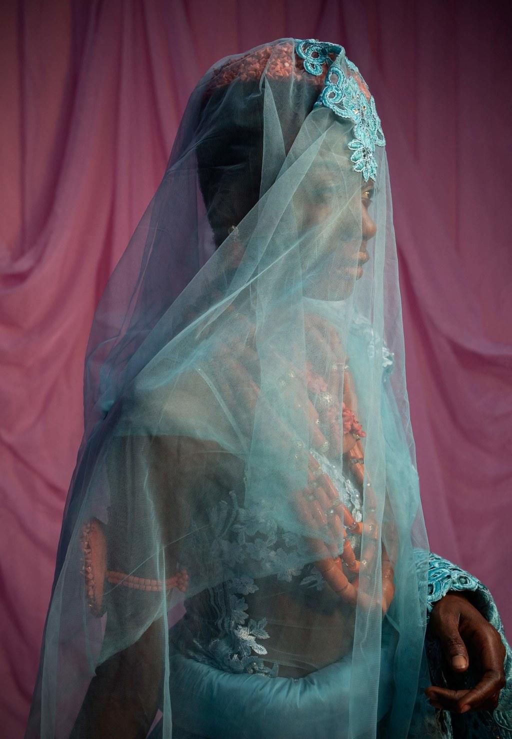 Nigerian photographer Lakin Ogunbanwo new series about the visuals of Nigerian weddings featured in Vogue [Credit: Vogue.it]