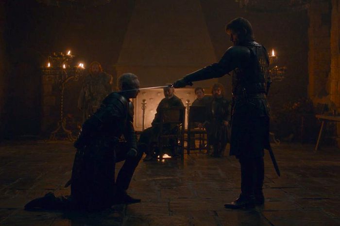 Brienne and Jaime knighting Game of Thrones season 8 episode 2