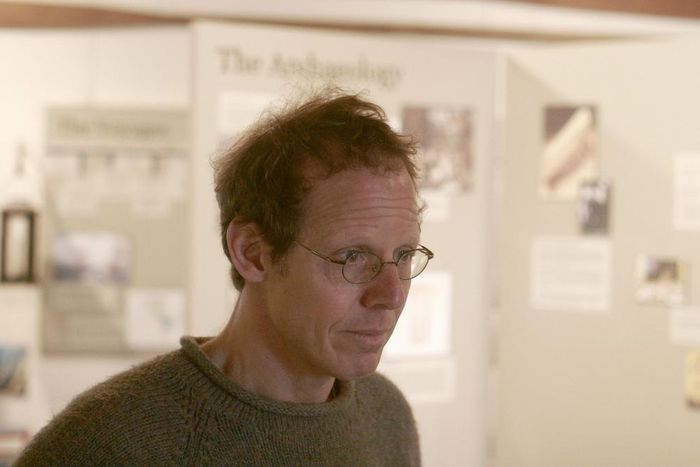 Tony Horwitz Dies at 60; Pulitzer Winner Stepped Into His Subjects' Worlds