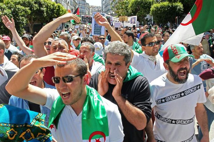 Algerian protesters brave blazing sunshine to press their demands for reform on the first Friday mass rally of Ramadan in Algiers