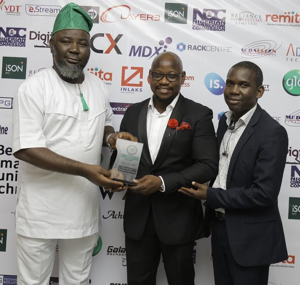 L-R: Chief Executive Officer, Communication Week Media, Ken Nwogbo congratulates Spectranet’s Samson Akejelu and Muyiwa Faseluka after the brand was adjudged best 4G LTE provider of the year at the 10th BoICT awards.