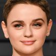 'The Act' Star Joey King Shows Off Toned Abs