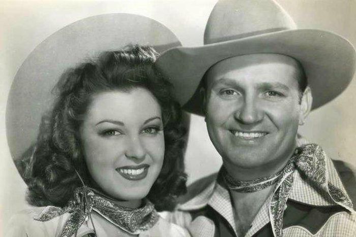 Fay McKenzie, 101, actress on screen for a century