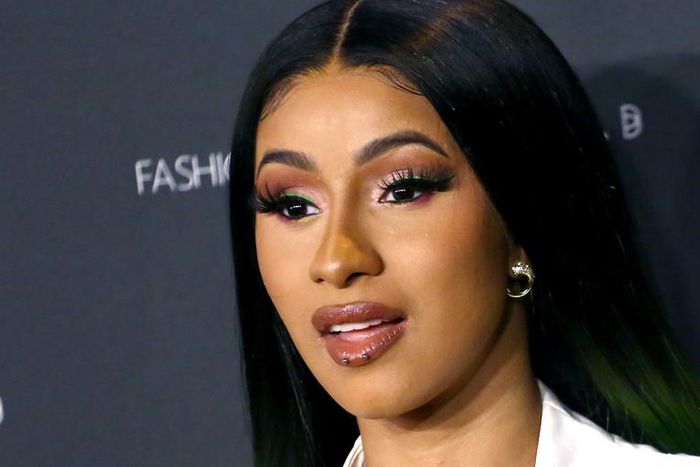 Cardi B Cancels Performace Due To Health Concerns