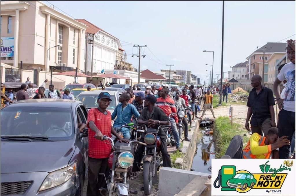 Wazobia FM partners with Enyo Retail to fuel 1000 vehicles for free