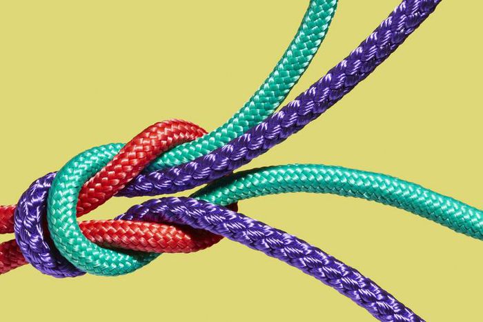 Here's What Being In A Throuple REALLY Means