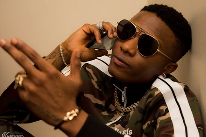 Nigerian artists should stop subscribing to or endorsing violence as a means of settling dispute or addressing criticism. (Biesloaded)