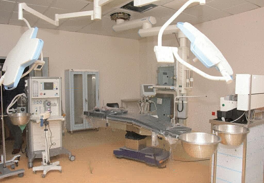 Ayinke House is now a 170-bed facility with 5 surgical theatres,16-bed emergency care unit, with 3 organ support facilities, 30 bed special baby care unit, 5 neo-natal intensive care units, a fully equipped laboratory with support services, laboratorie...