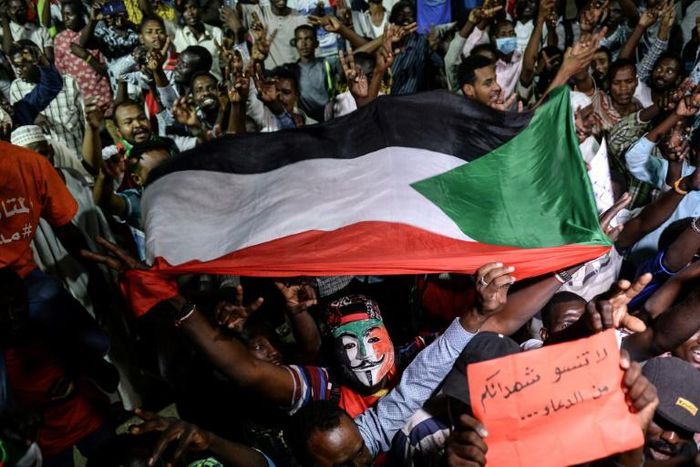 Sudanese protesters kept up their sit-in outside Khartoum's army headquarters on Sunday night to press for civilian government