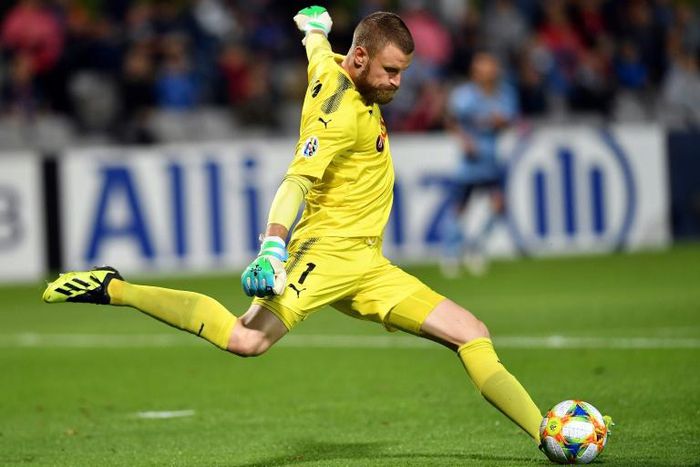 Sydney goalkeeper Andrew Redmayne (pictured during an AFC Champions League match) saved twice in the penalty shootout