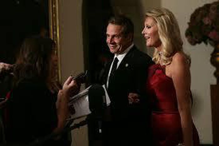 Cuomo and Sandra Lee deny rumors of breakup, but are leaving Westchester