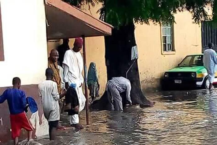 Rain flood in a community (Nairaland)